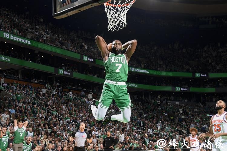 29记三分平历史纪录！绿军揭幕战大胜尼克斯